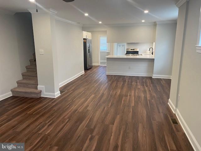 335 W 10TH AVENUE