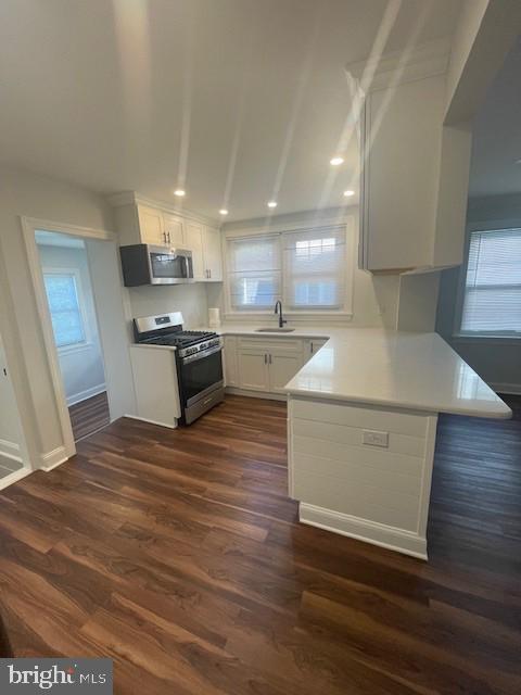 335 W 10TH AVENUE