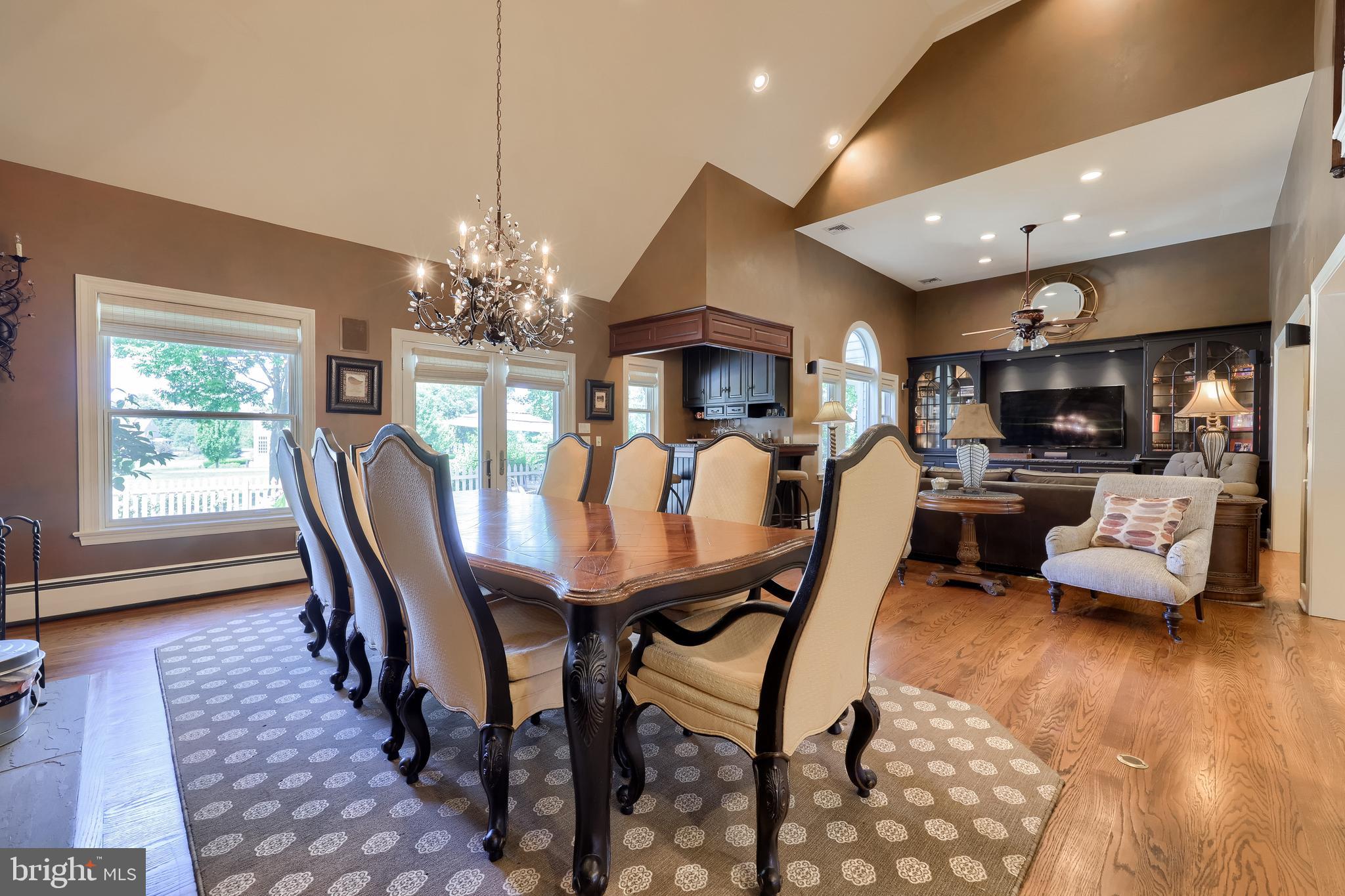 BENT CEEK C.C. - Residential