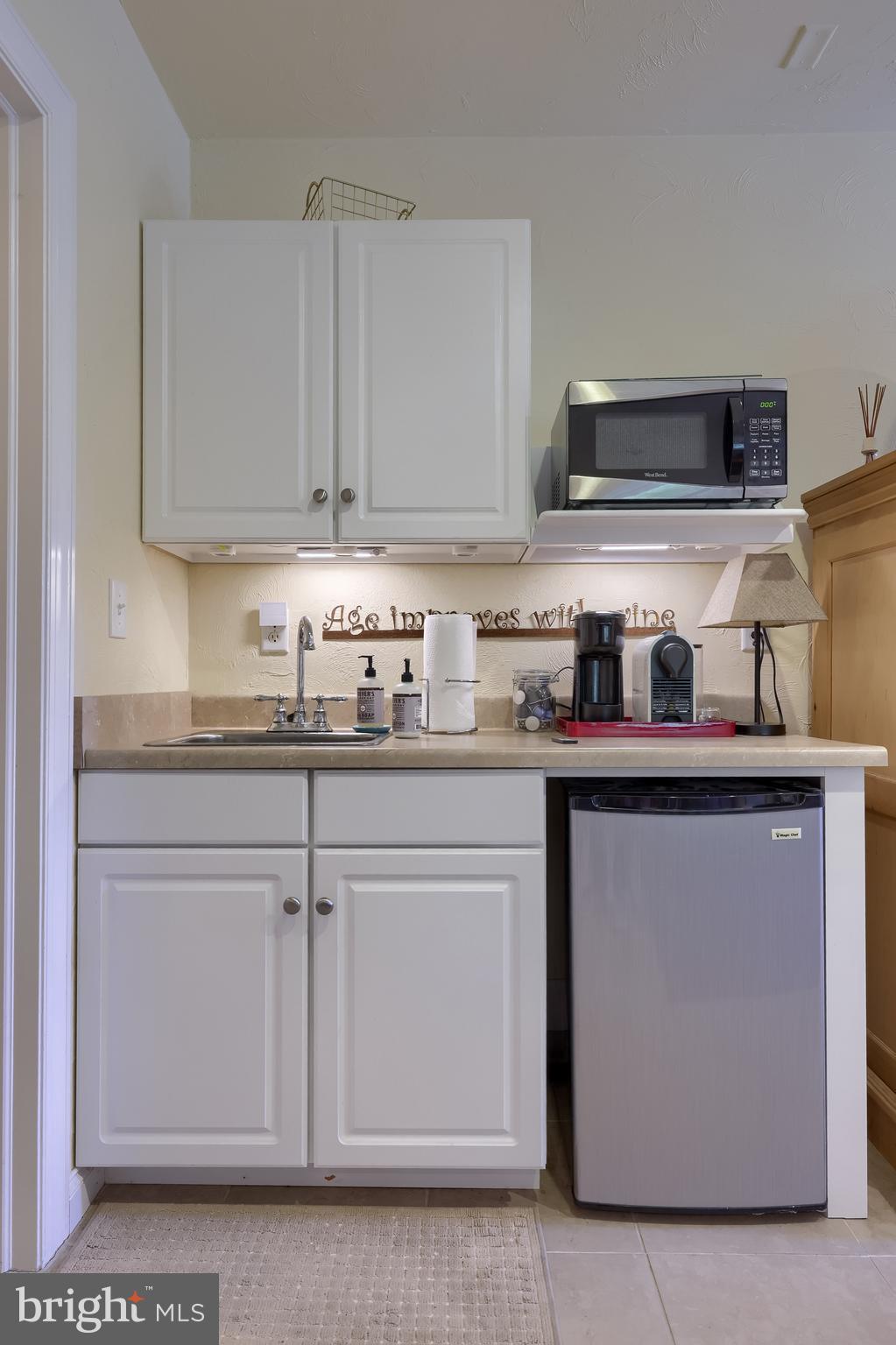 BENT CEEK C.C. - Residential