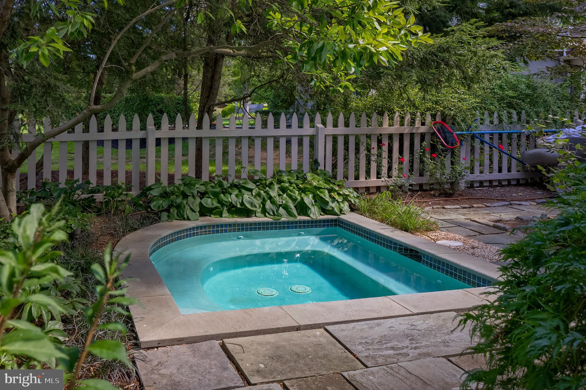 BENT CEEK C.C. - Residential