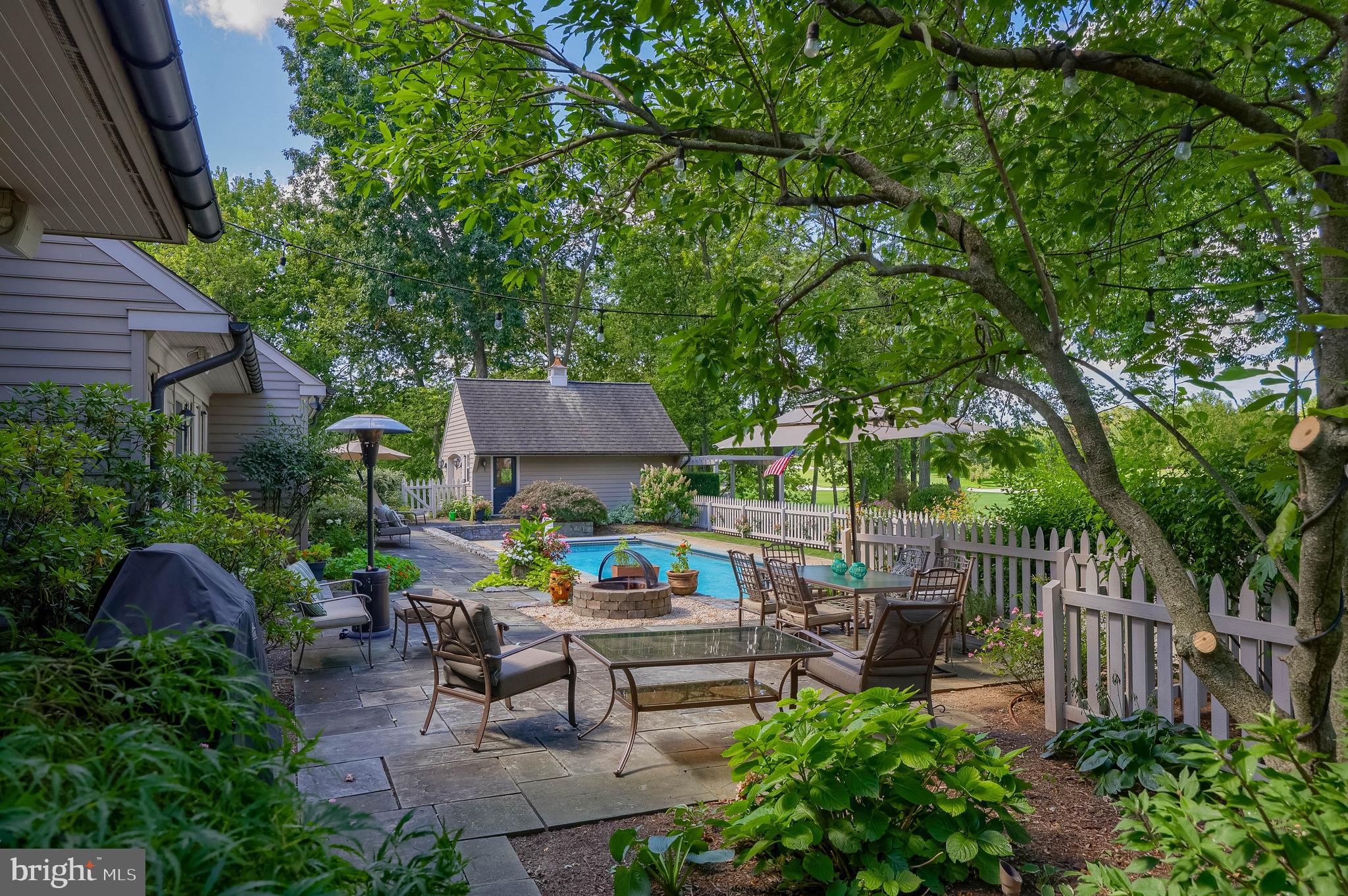 BENT CEEK C.C. - Residential