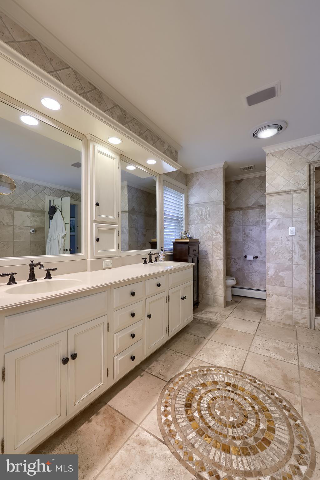 BENT CEEK C.C. - Residential