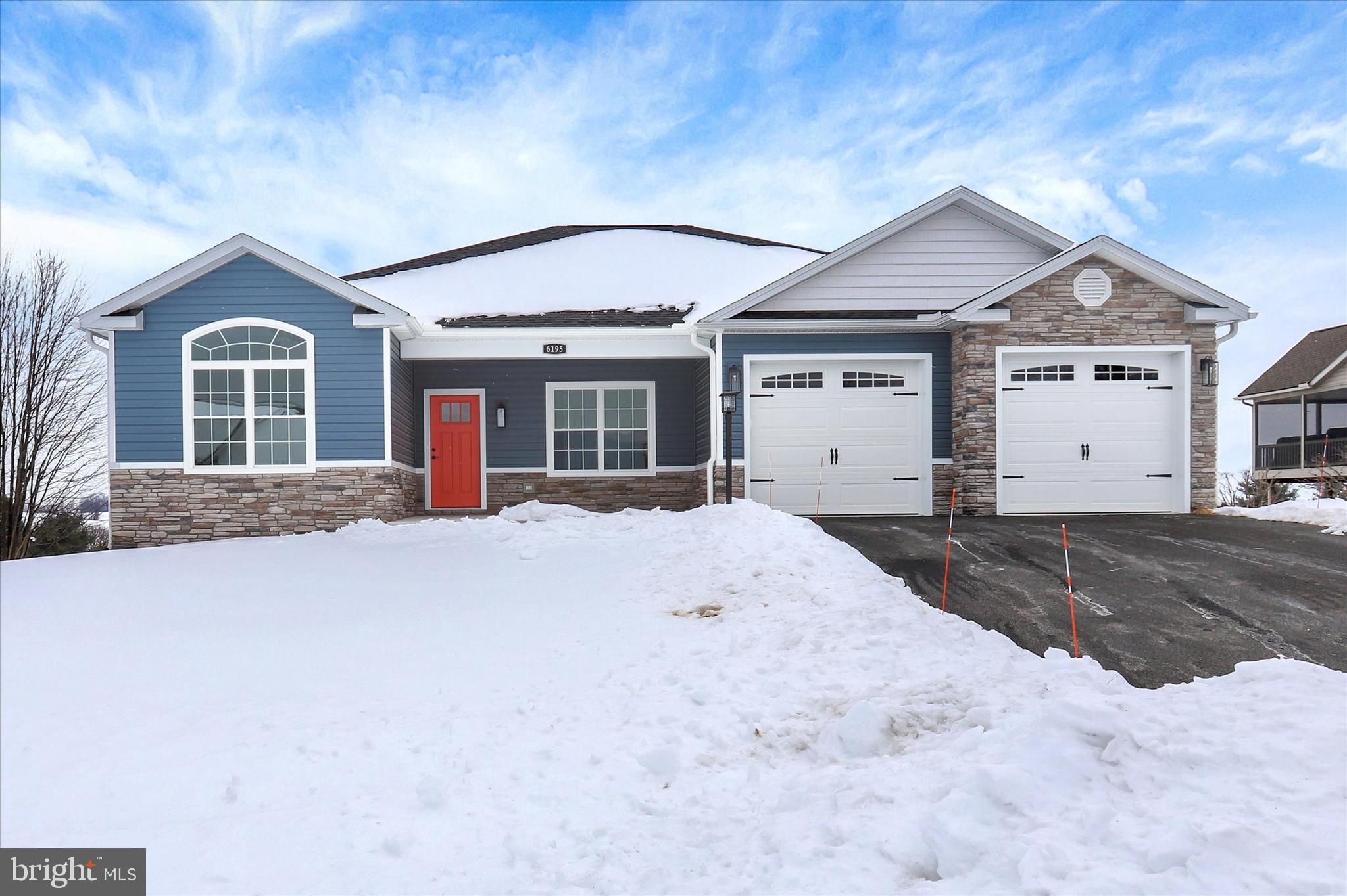 PENN NATIONAL GOLF COURSE COMMUNITY - Residential