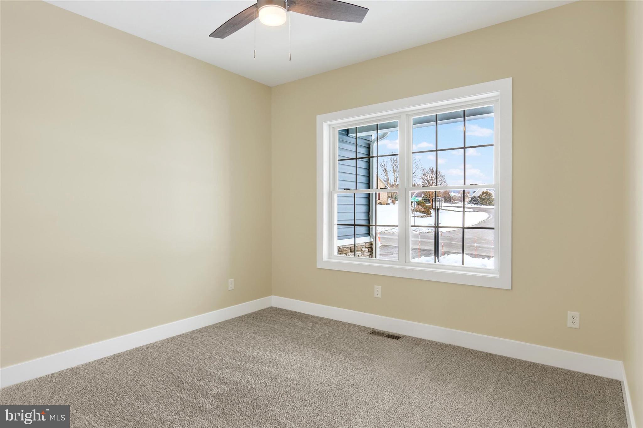 PENN NATIONAL GOLF COURSE COMMUNITY - Residential