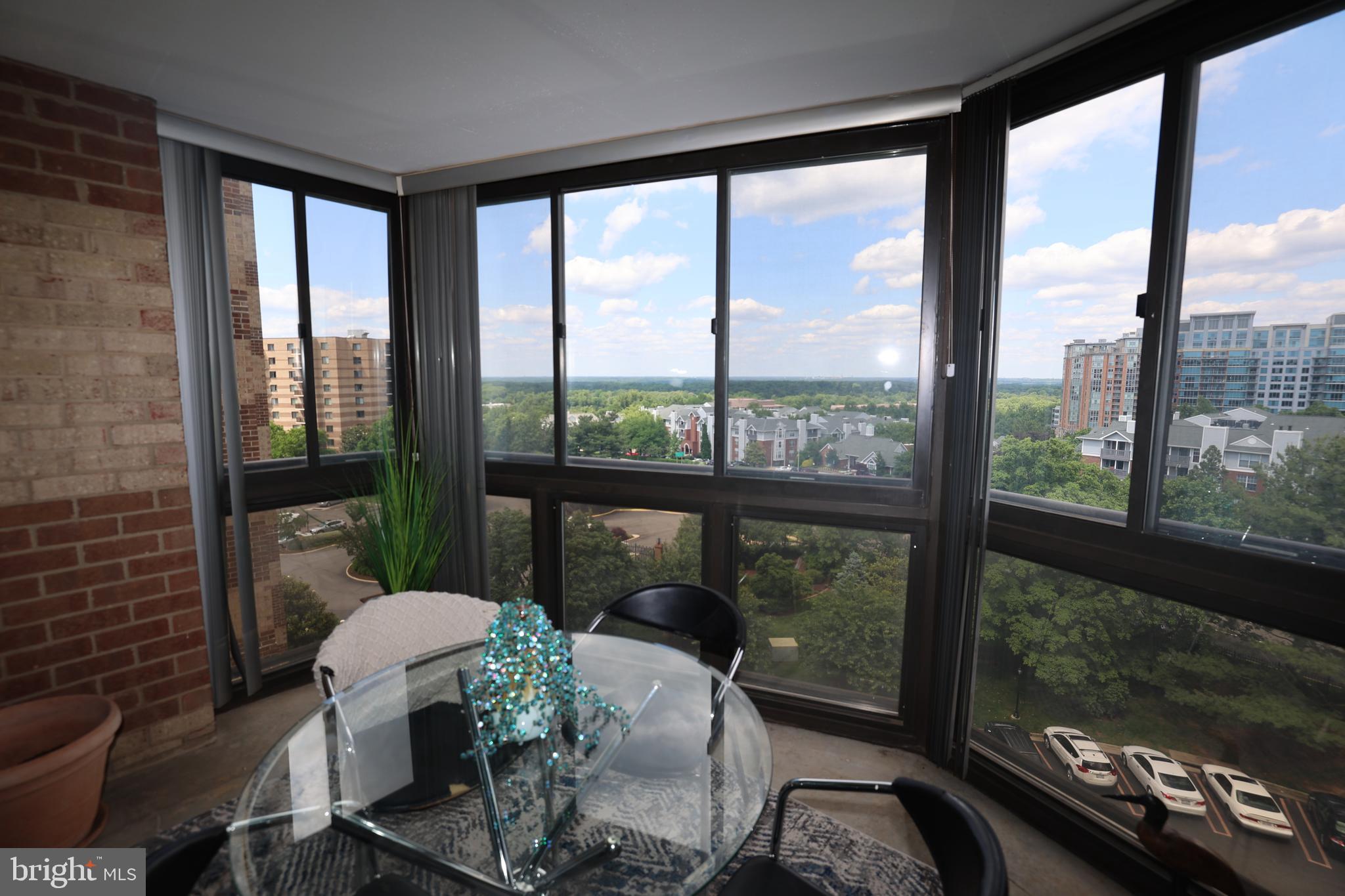 ROTONDA - Residential Lease