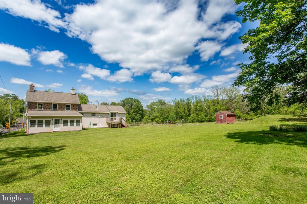 Photo of 577 Sackettsford Road, WARMINSTER, PA 18974 (MLS # PABU2096162)