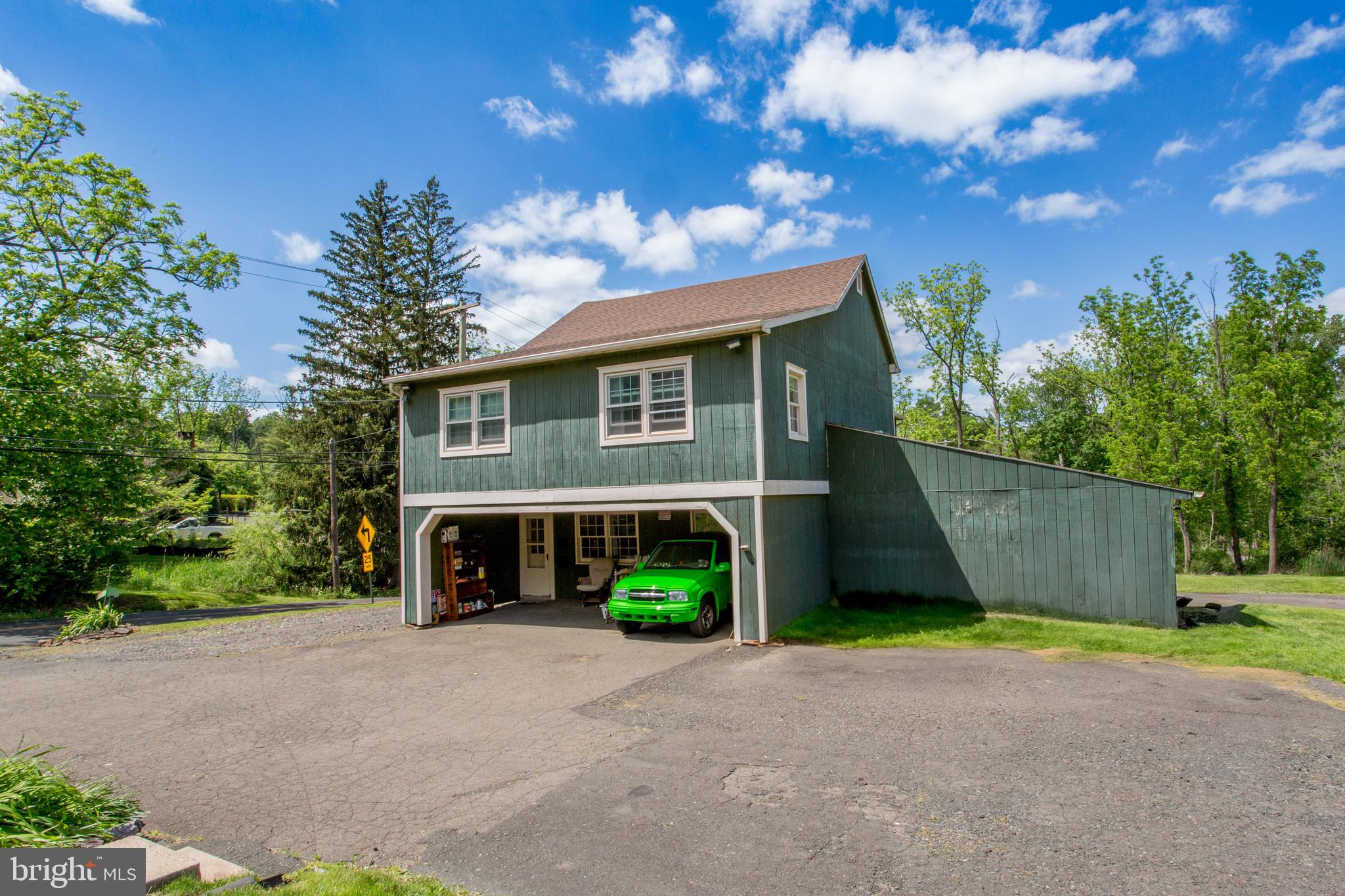 577 SACKETTSFORD ROAD