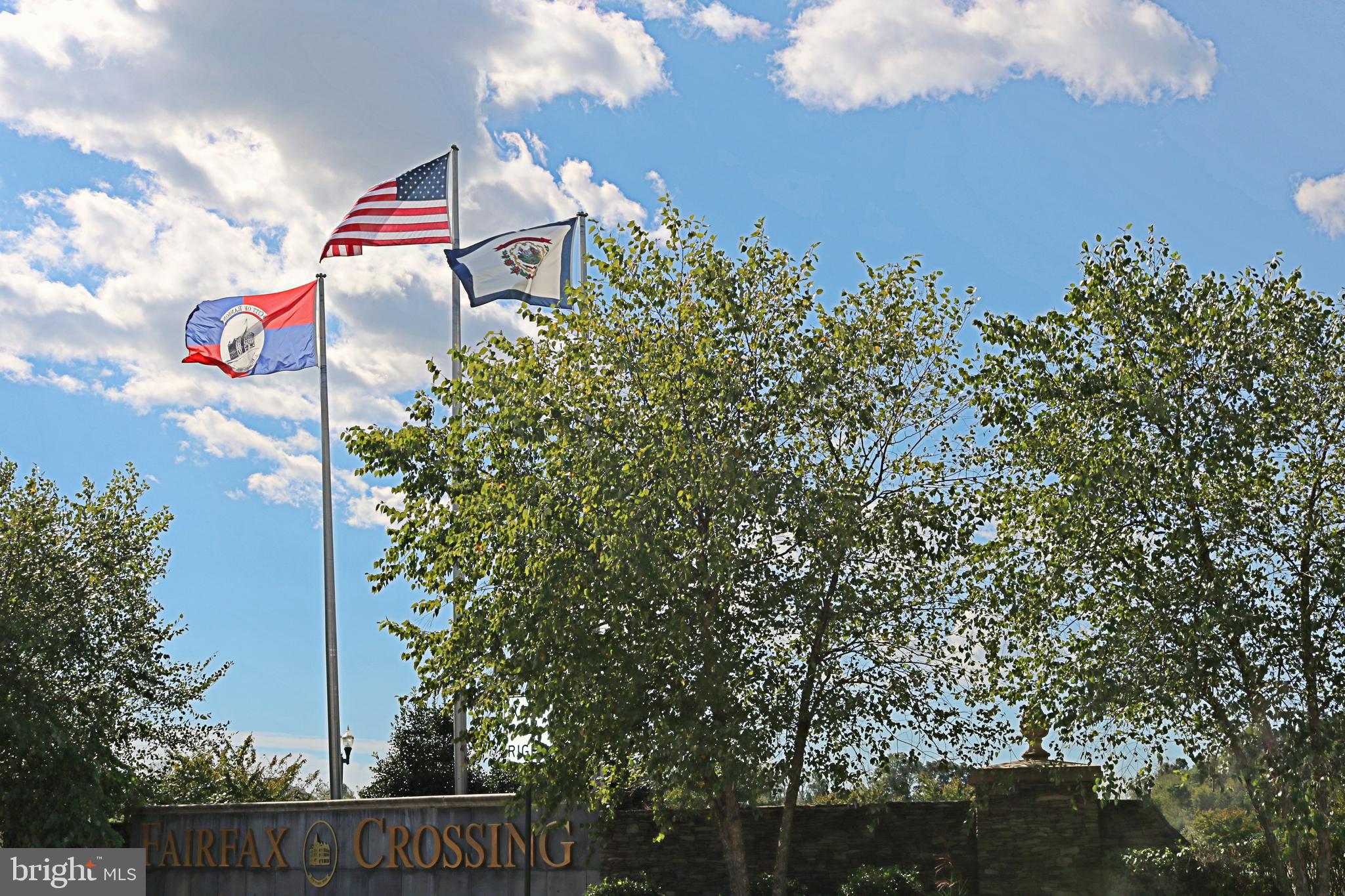 LAKELAND PLACE - Residential