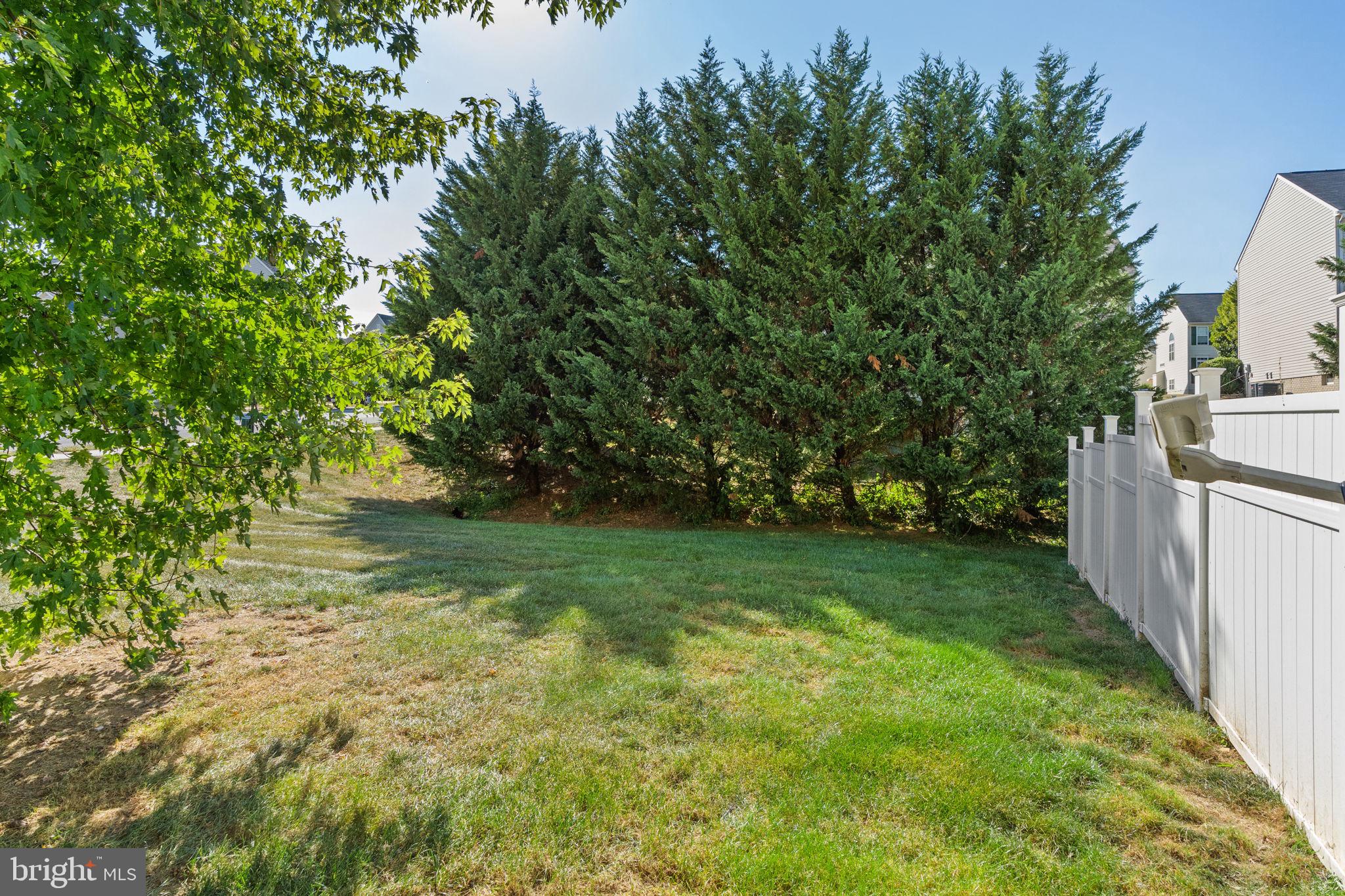 LAKELAND PLACE - Residential