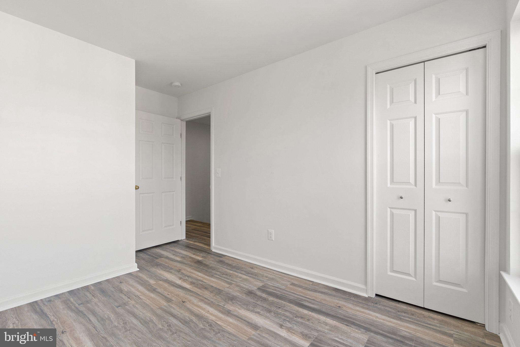 LAKELAND PLACE - Residential