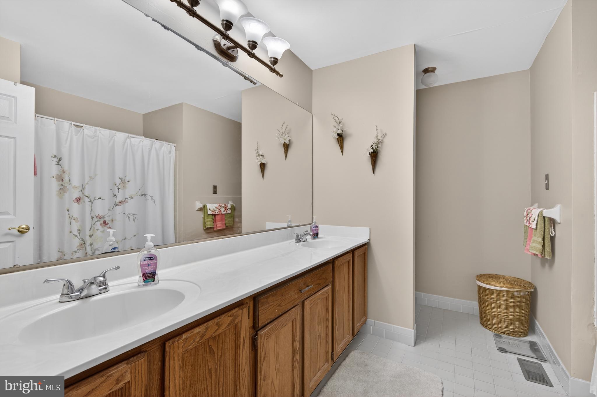 WILLISTOWN KNOLL - Residential