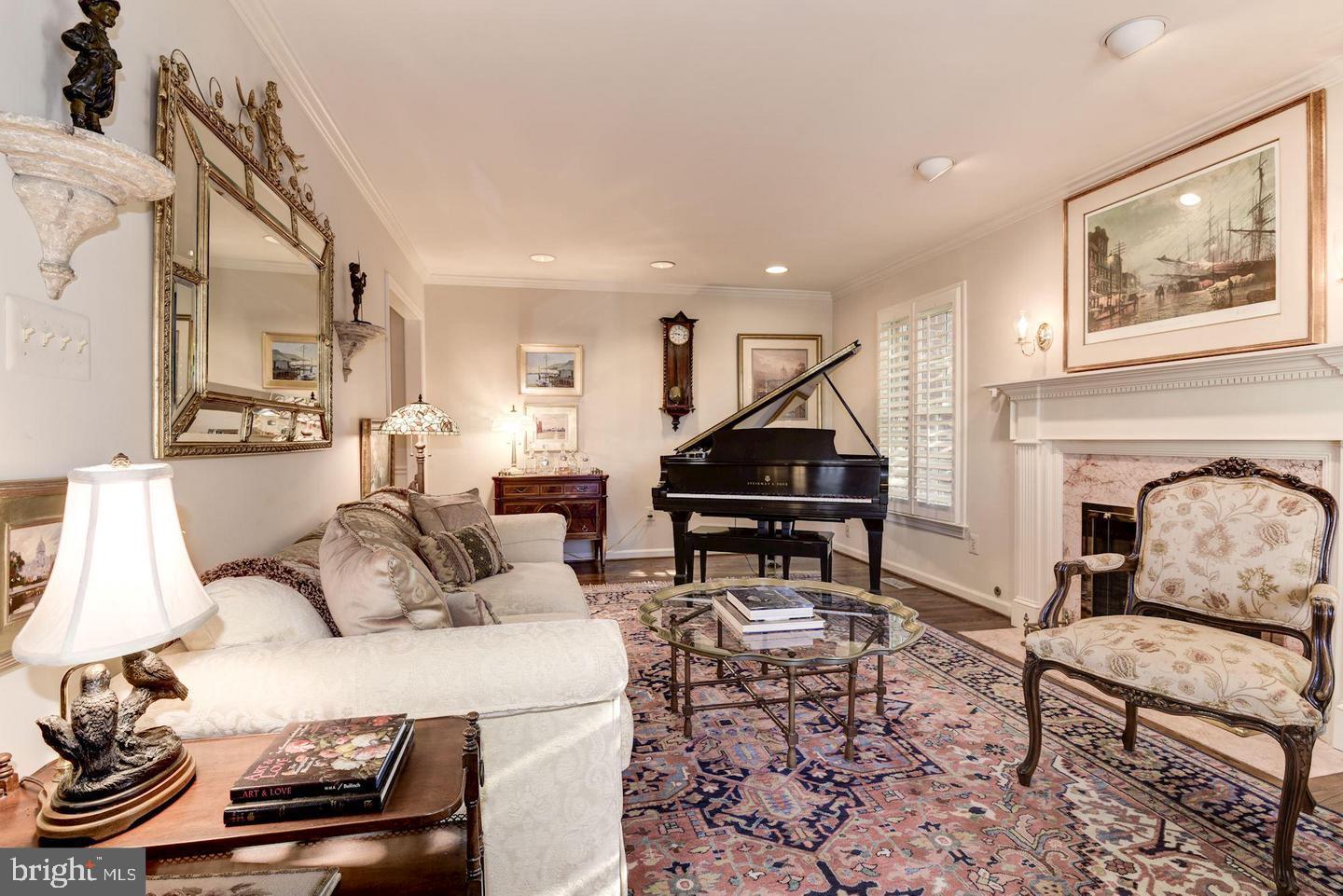 3028 MEETING STREET