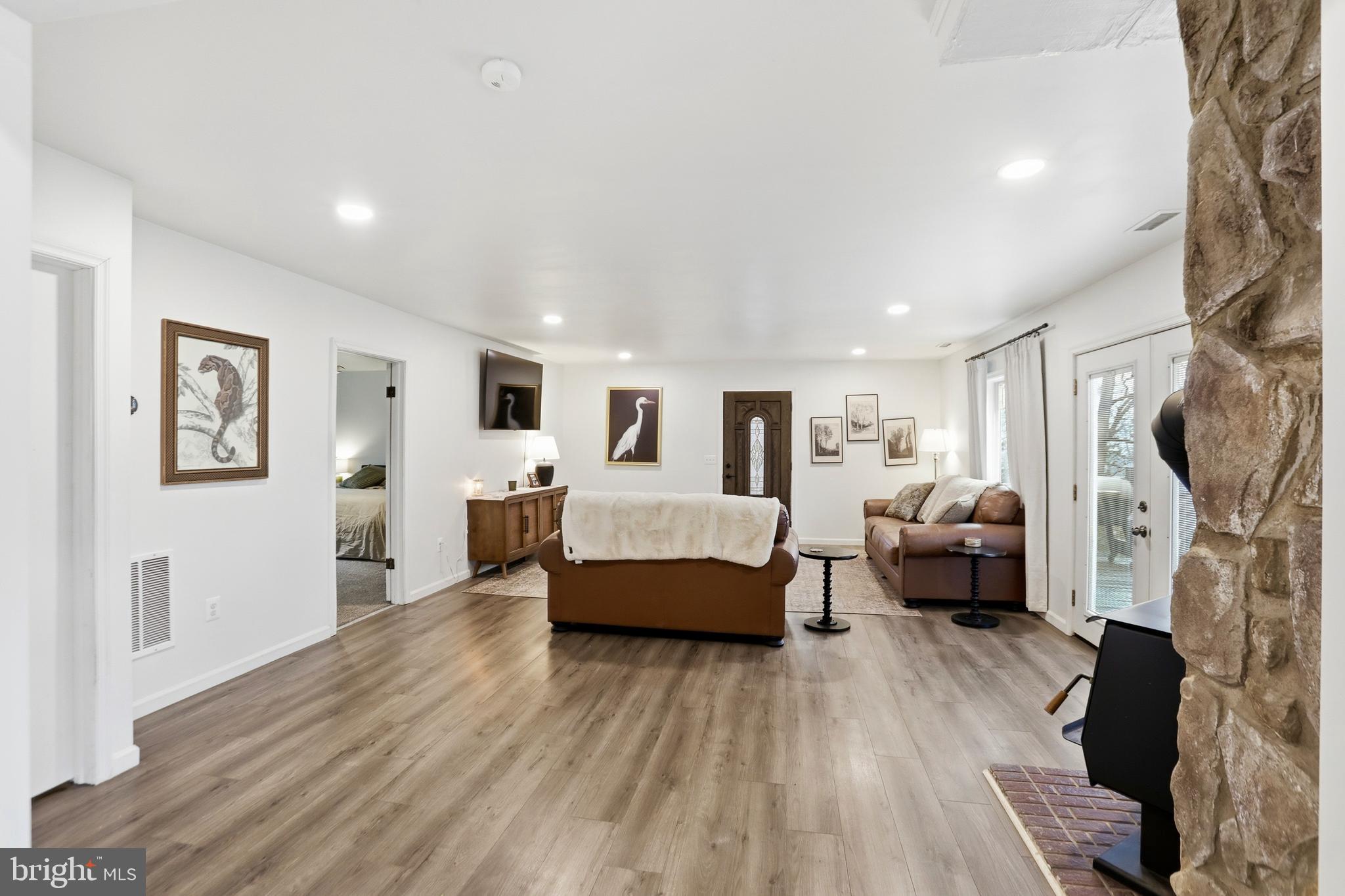 SHANNONDALE - Residential