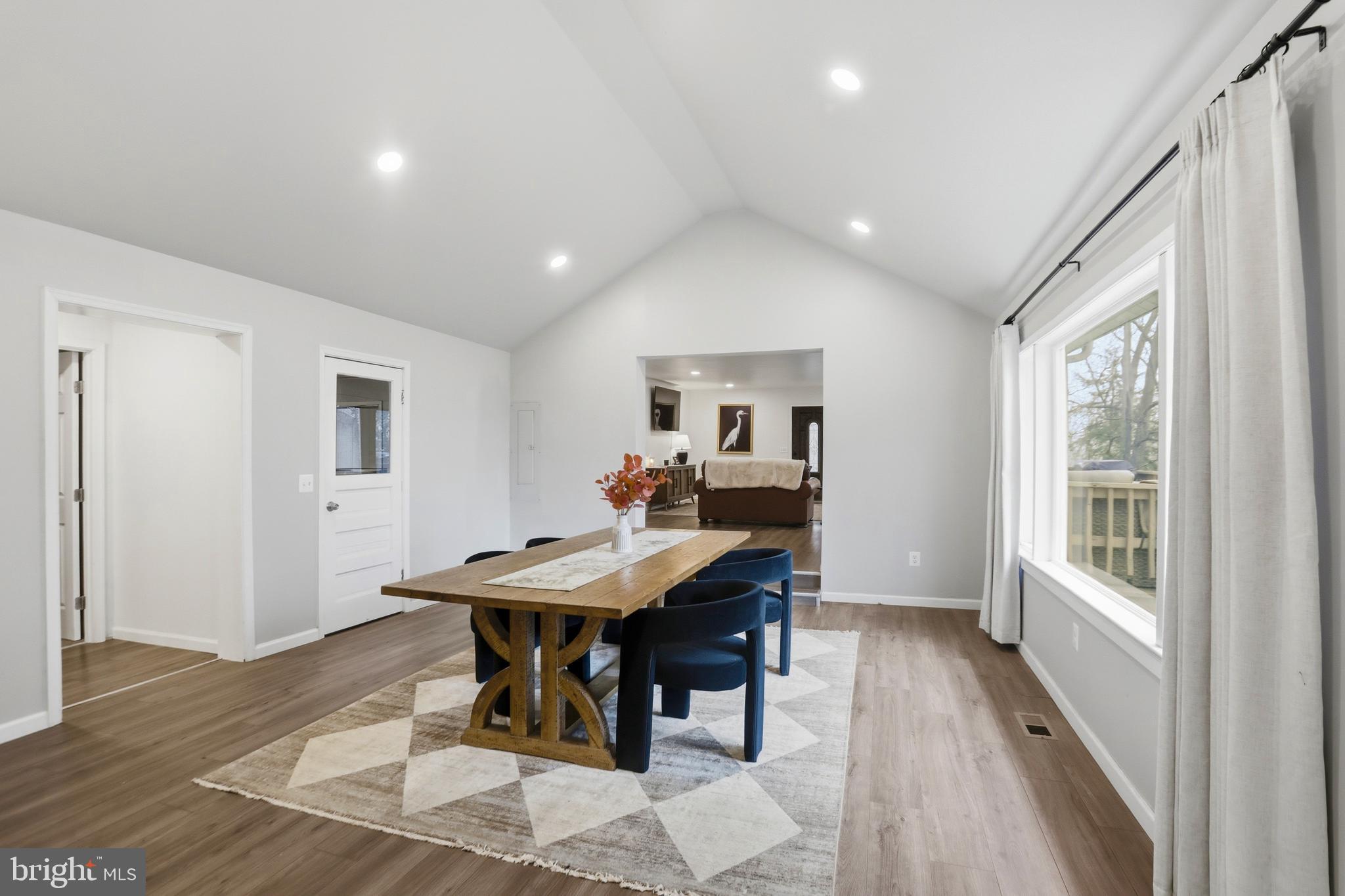 SHANNONDALE - Residential