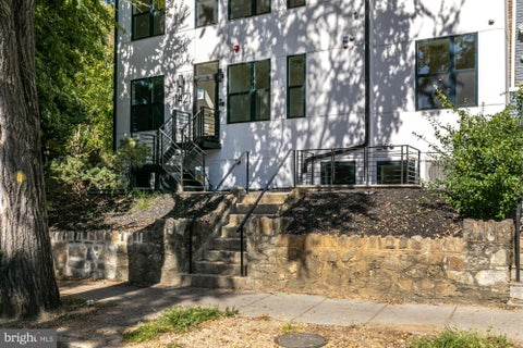 Condo For Sale - 1421 Spring Road #101<br/> WASHINGTON, DC 20010