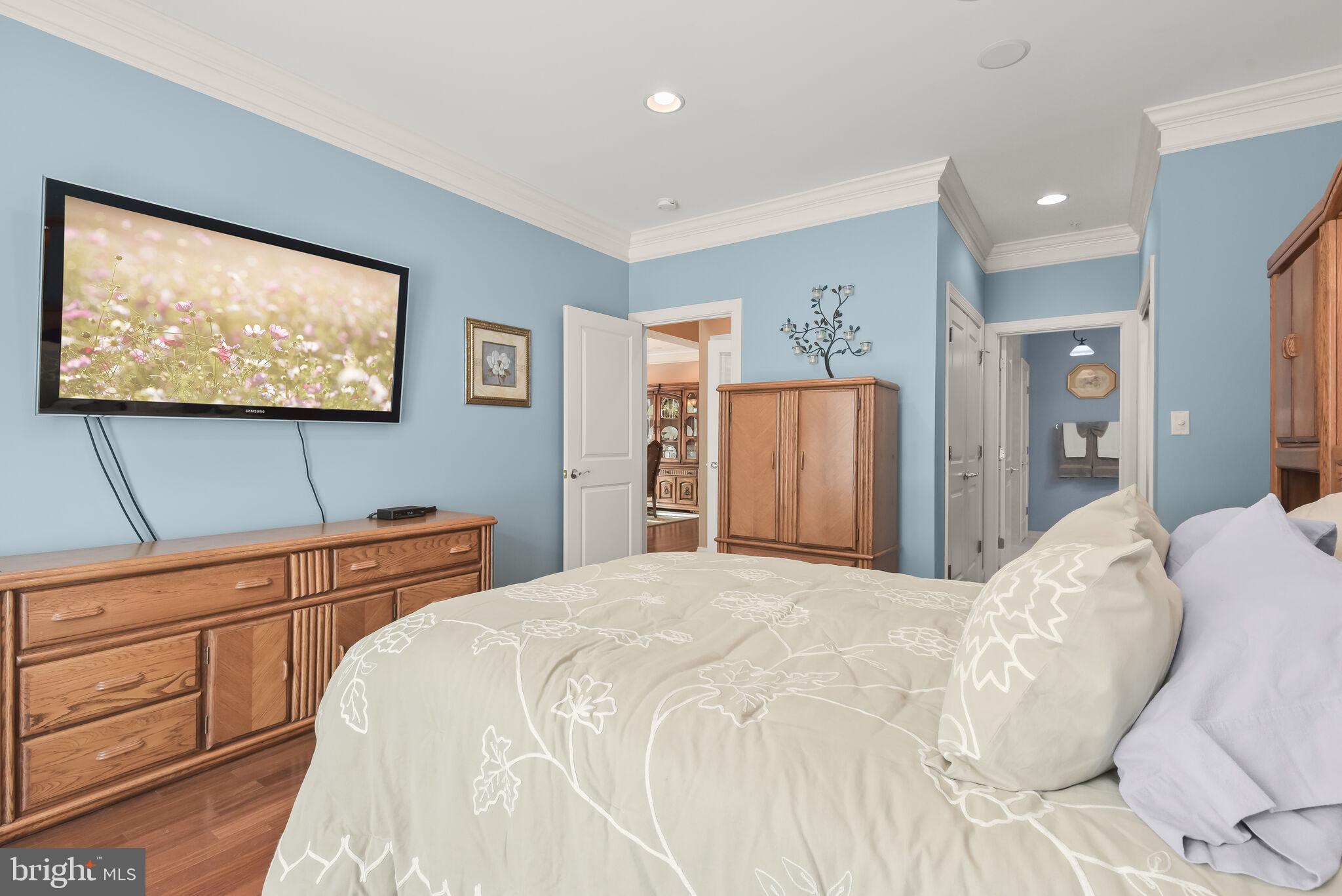 ELLICOTT HILLS - Residential