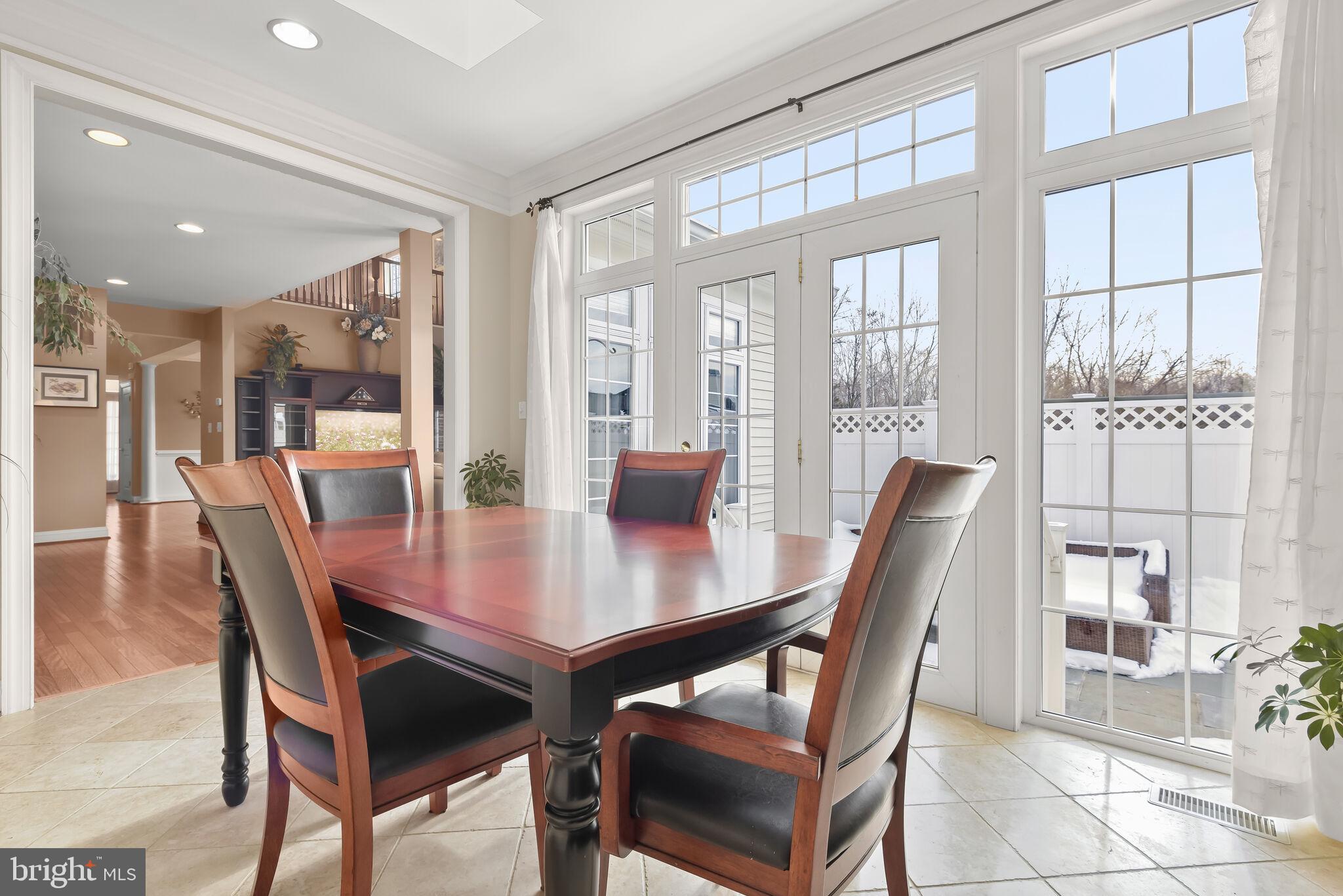 ELLICOTT HILLS - Residential