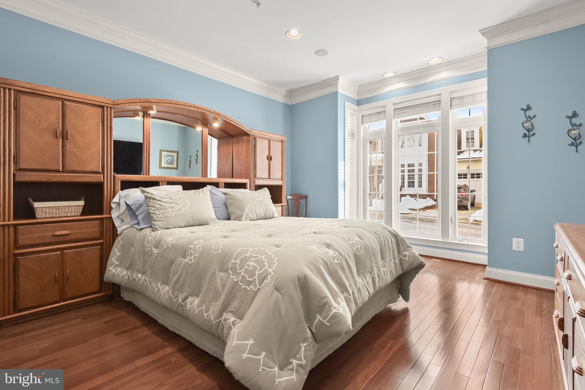 ELLICOTT HILLS - Residential