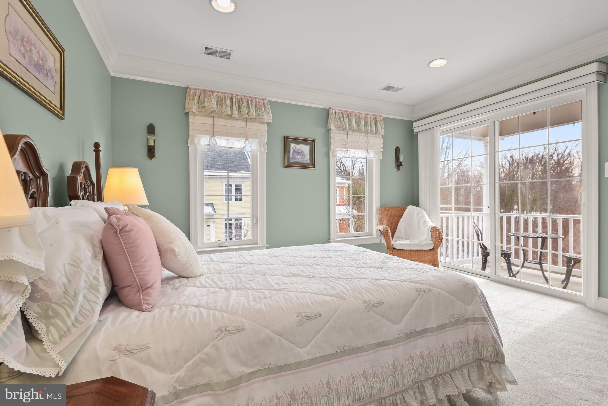 ELLICOTT HILLS - Residential