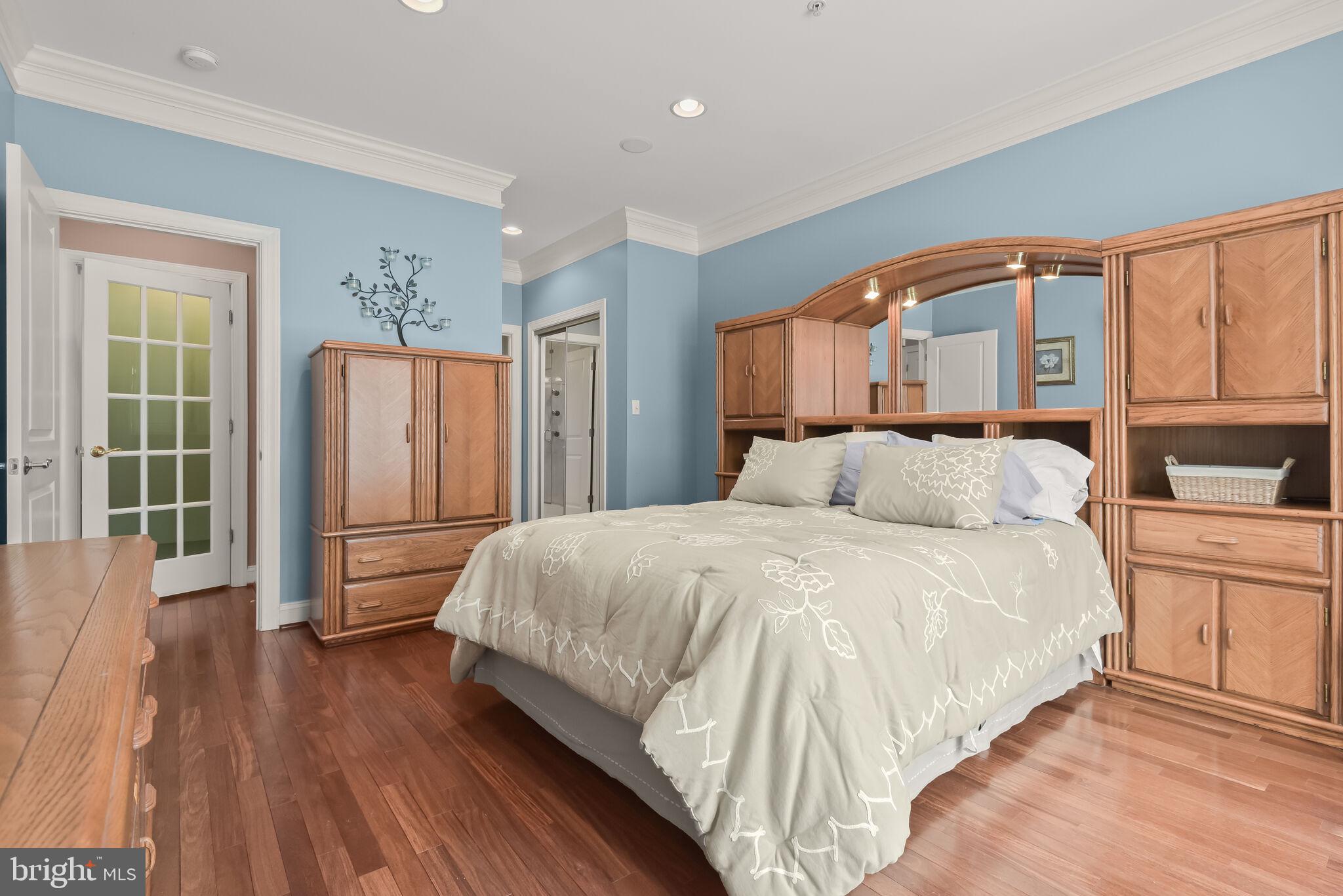 ELLICOTT HILLS - Residential