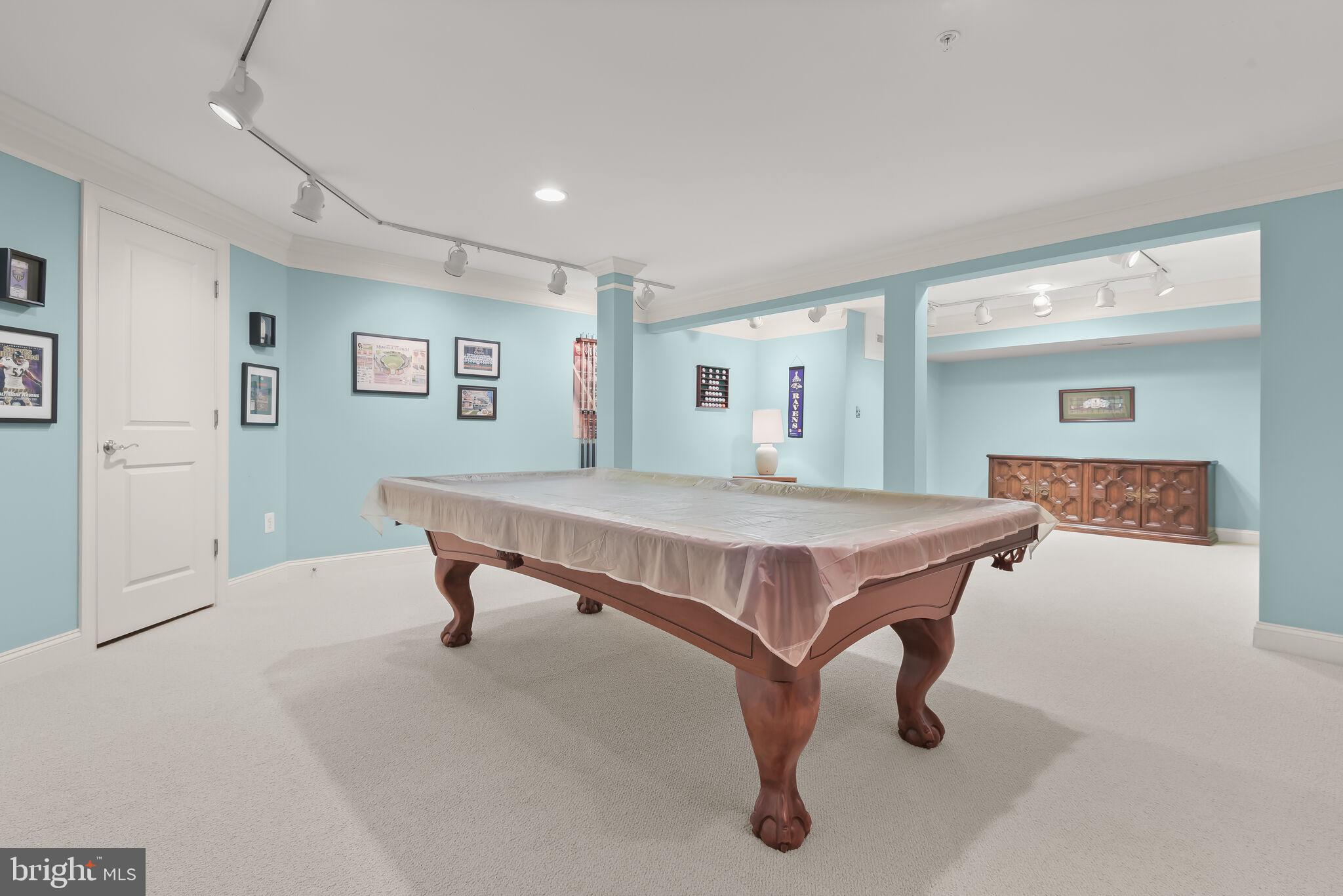 ELLICOTT HILLS - Residential