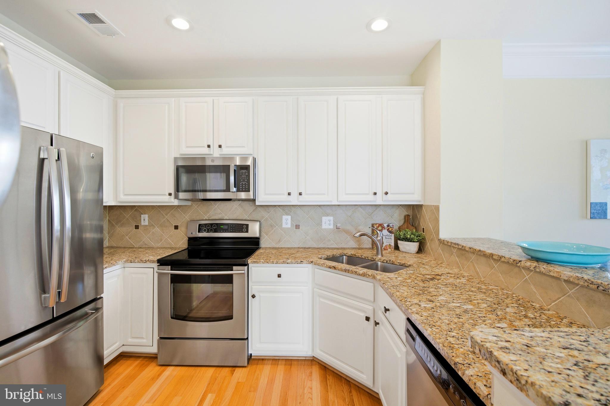 6338 EAGLE RIDGE LANE A