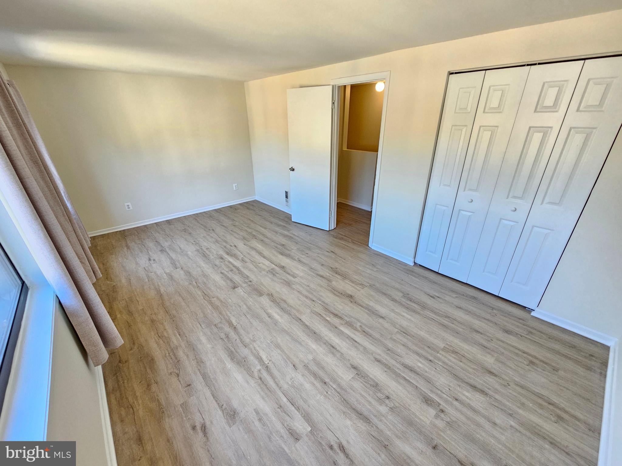 MONTGOMERY VILLAGE - Residential Lease