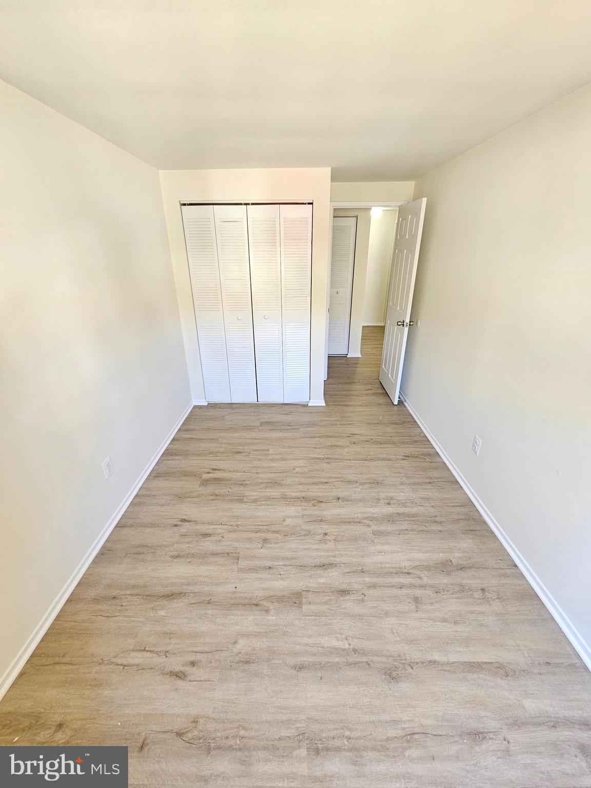 MONTGOMERY VILLAGE - Residential Lease