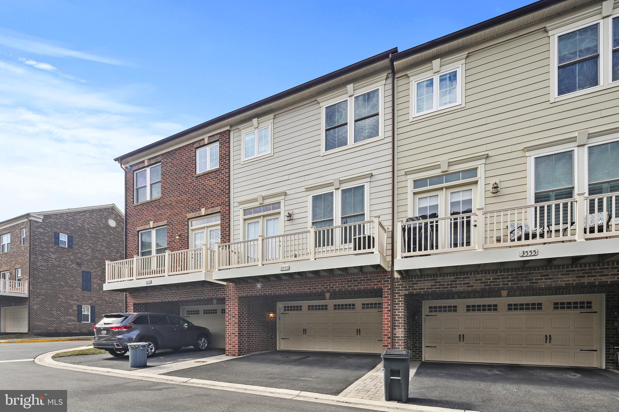 VILLAGES OF URBANA - Residential Lease