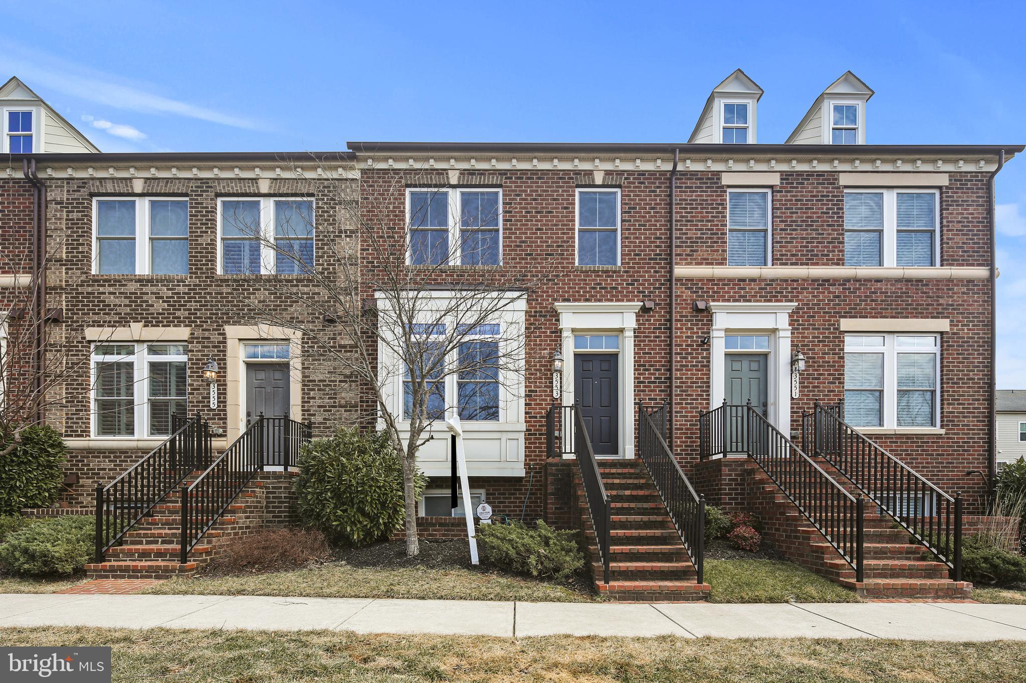 VILLAGES OF URBANA - Residential Lease