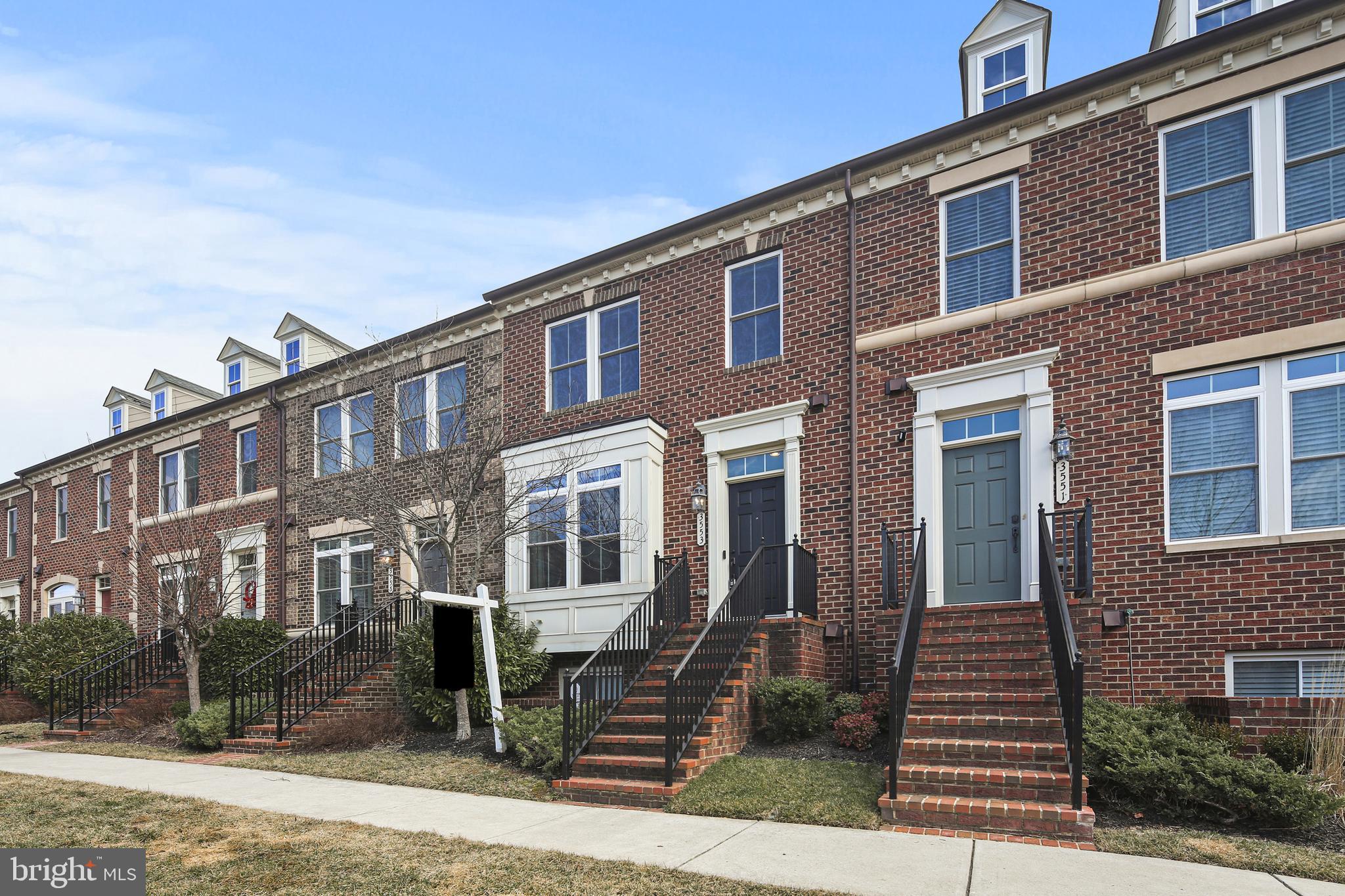 VILLAGES OF URBANA - Residential Lease