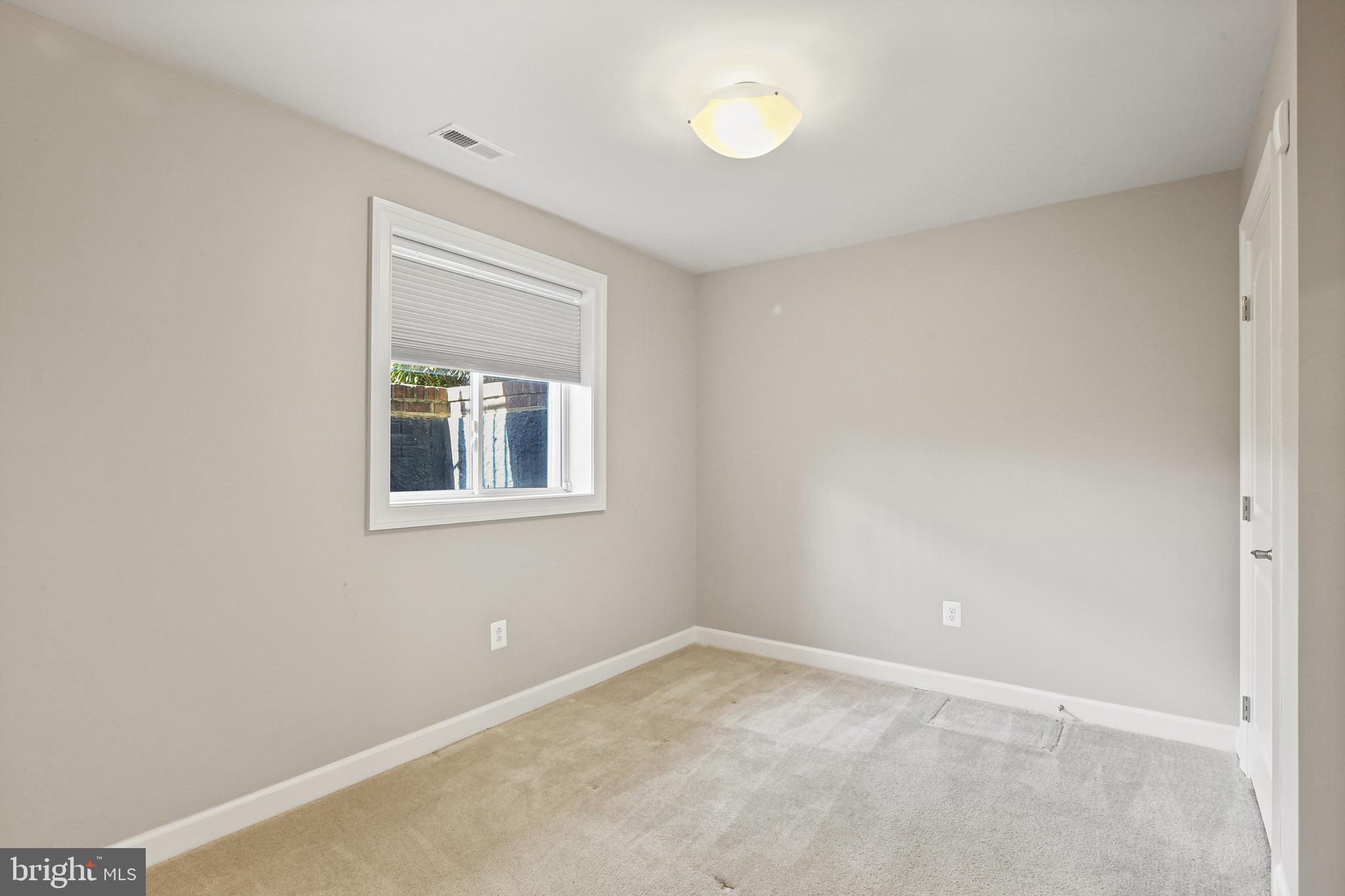 VILLAGES OF URBANA - Residential Lease