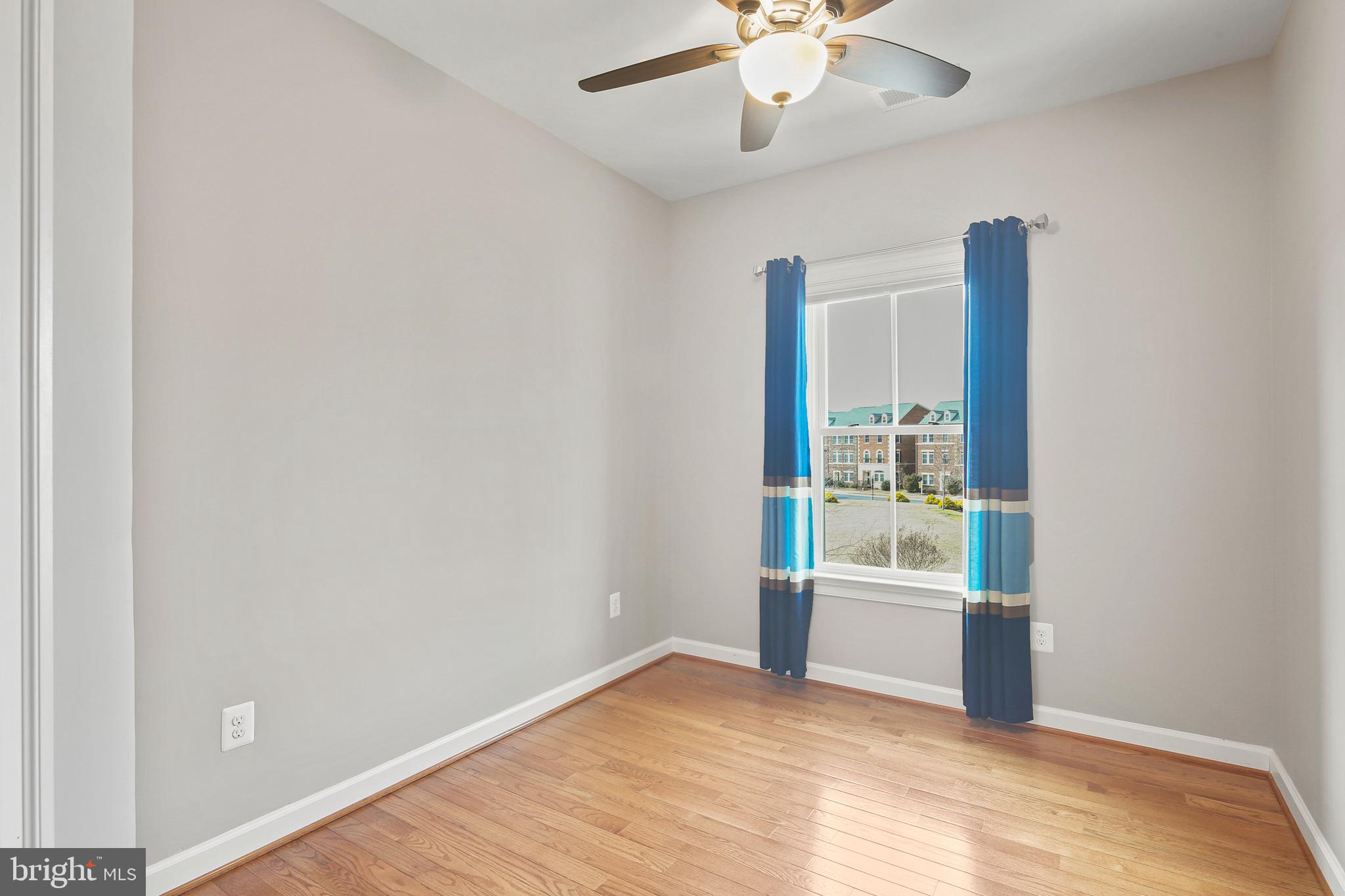 VILLAGES OF URBANA - Residential Lease