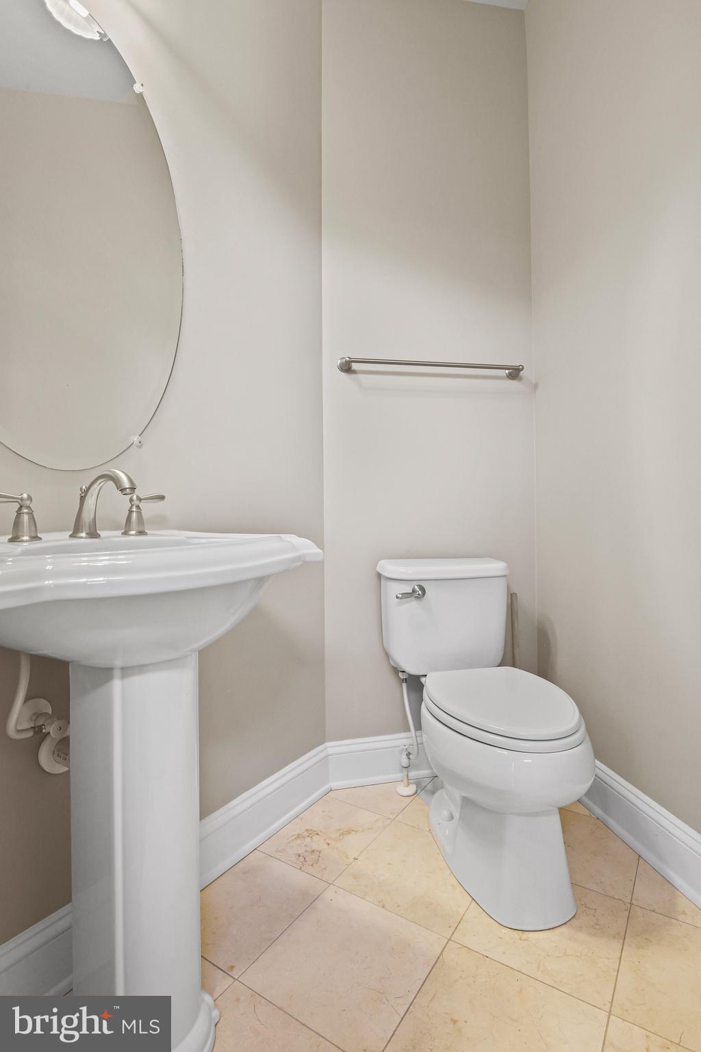 VILLAGES OF URBANA - Residential Lease