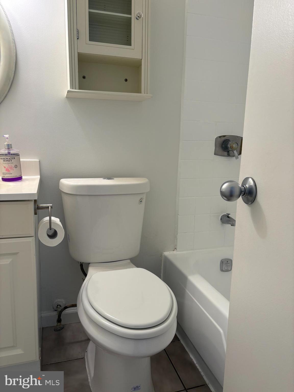 FAIRFAX PLAZA TOWNHOUSES - Residential