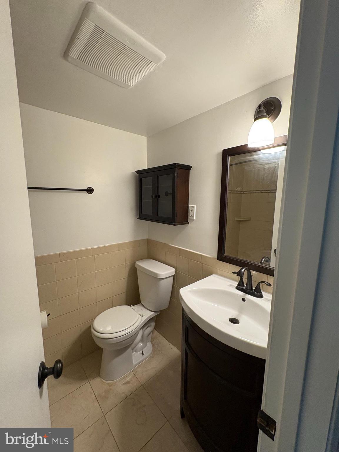 FAIRFAX PLAZA TOWNHOUSES - Residential