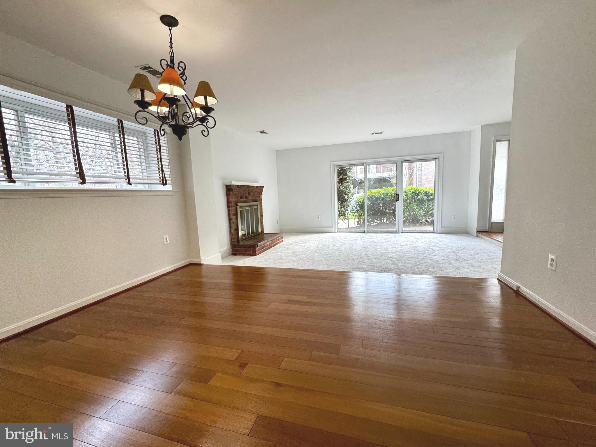 FAIRFAX PLAZA TOWNHOUSES - Residential