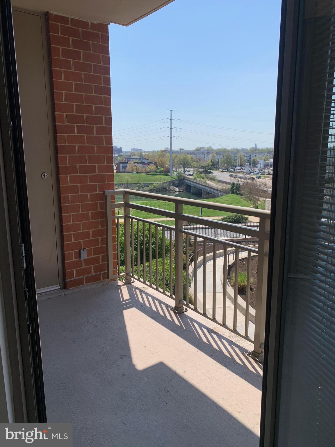 ECLIPSE ON CENTER PARK - Residential Lease