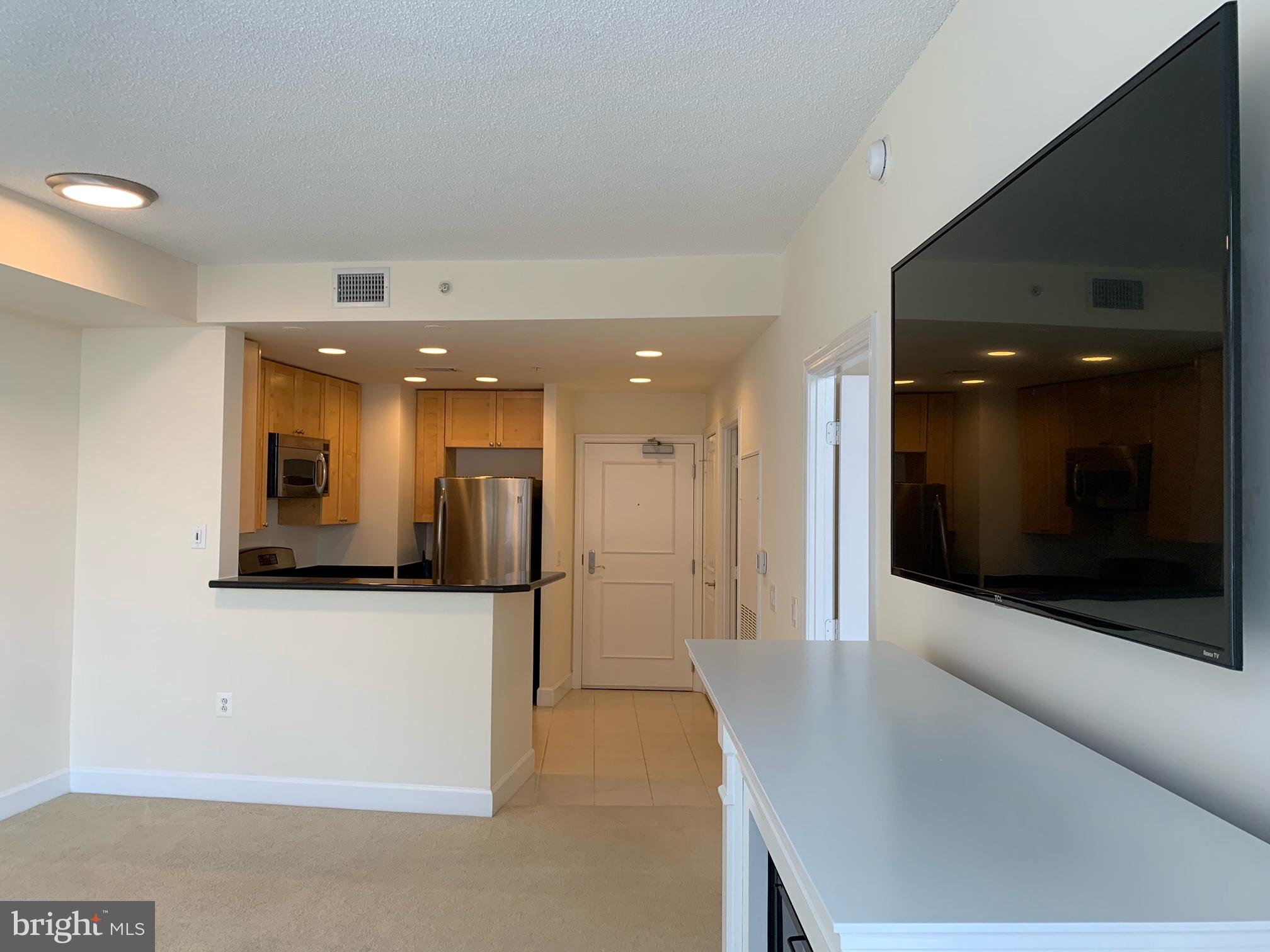 ECLIPSE ON CENTER PARK - Residential Lease