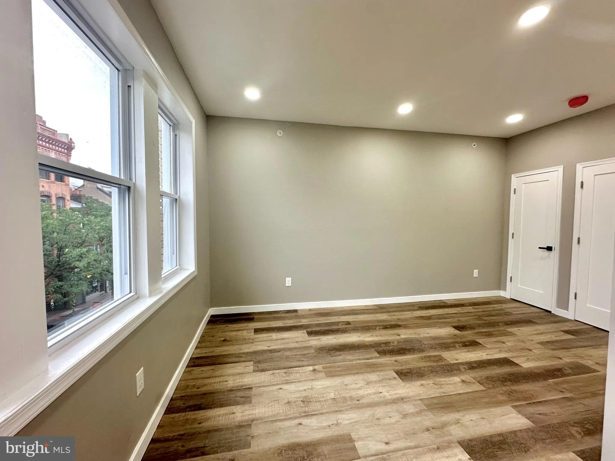 Philadelphia, Pennsylvania 19147, United States, 2 Bedrooms Bedrooms, ,2 BathroomsBathrooms,Residential,Active,135513