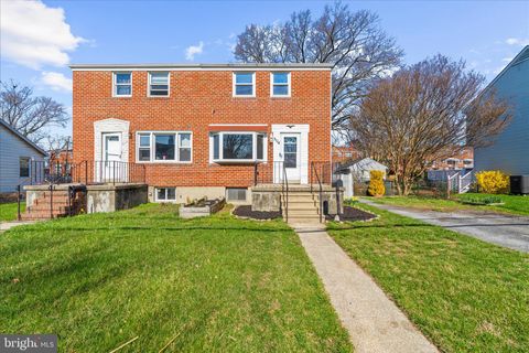 Townhouse For Sale - 5114 Shelbourne Rd<br/> HALETHORPE, MD 21227
