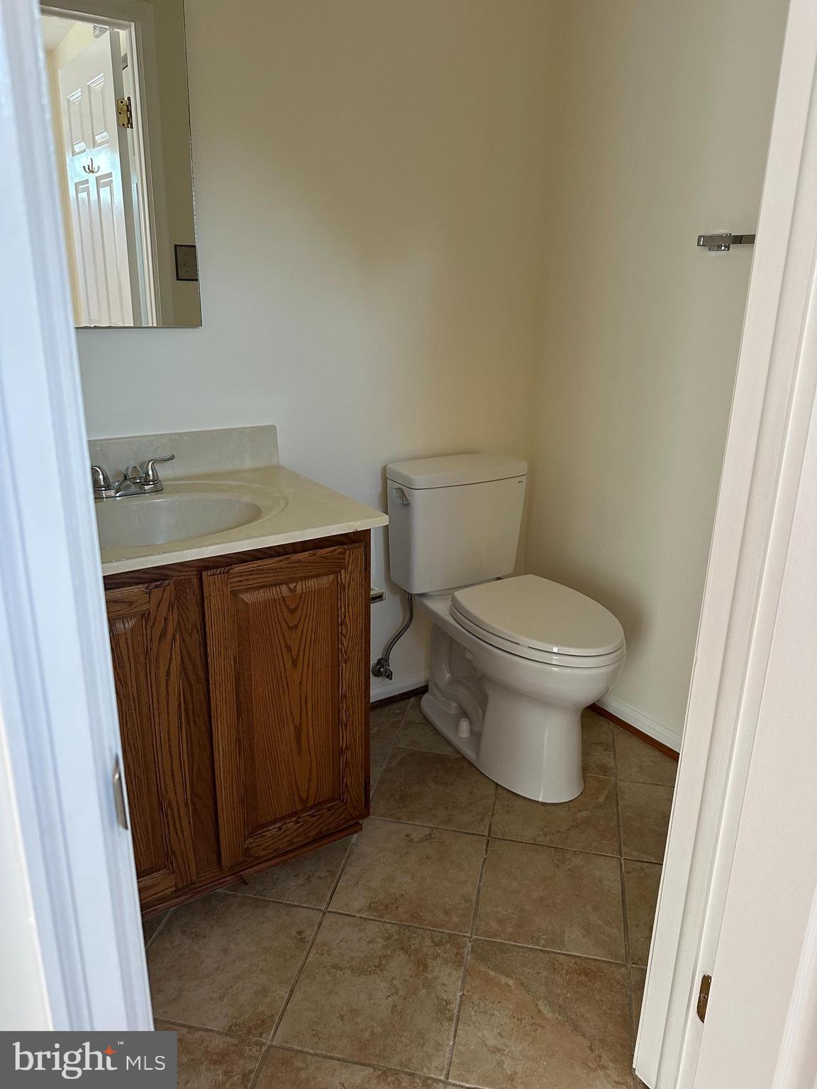 POHICK VILLAGE - Residential Lease