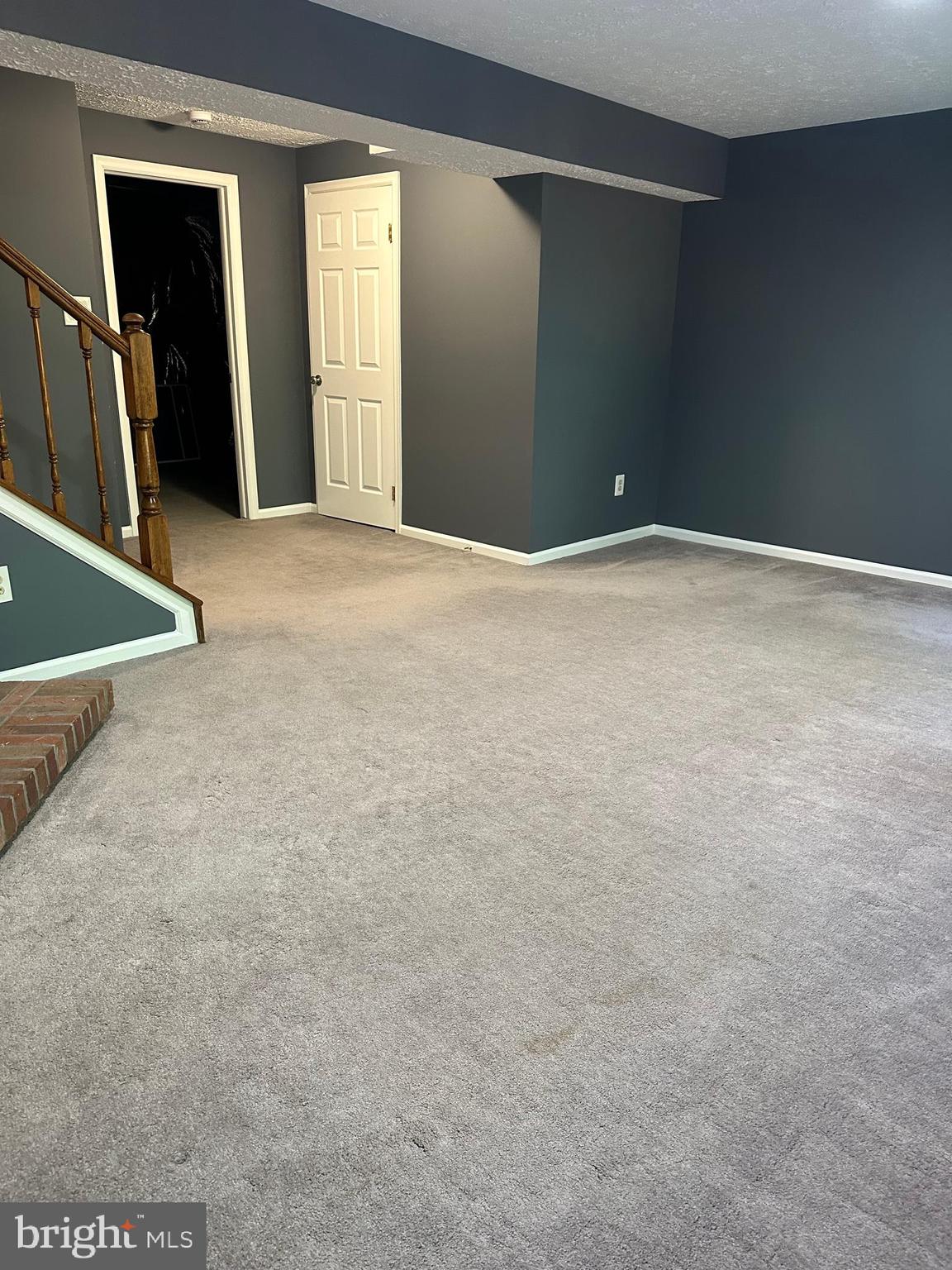 POHICK VILLAGE - Residential Lease