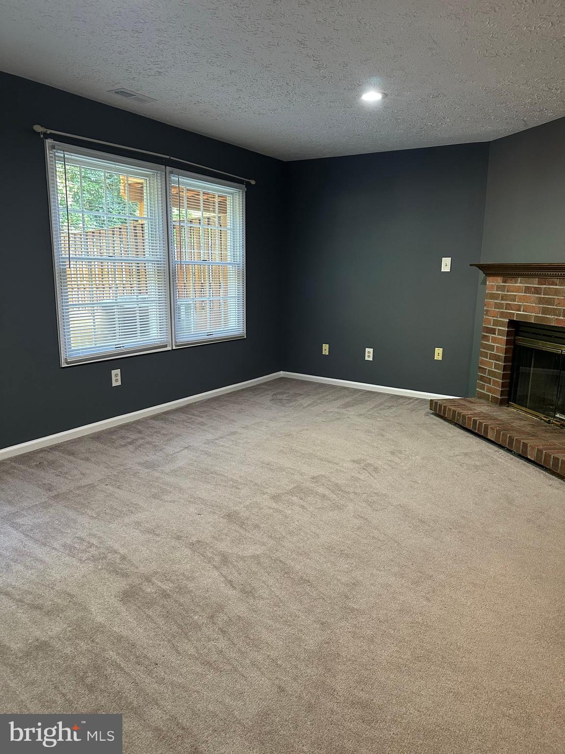 POHICK VILLAGE - Residential Lease