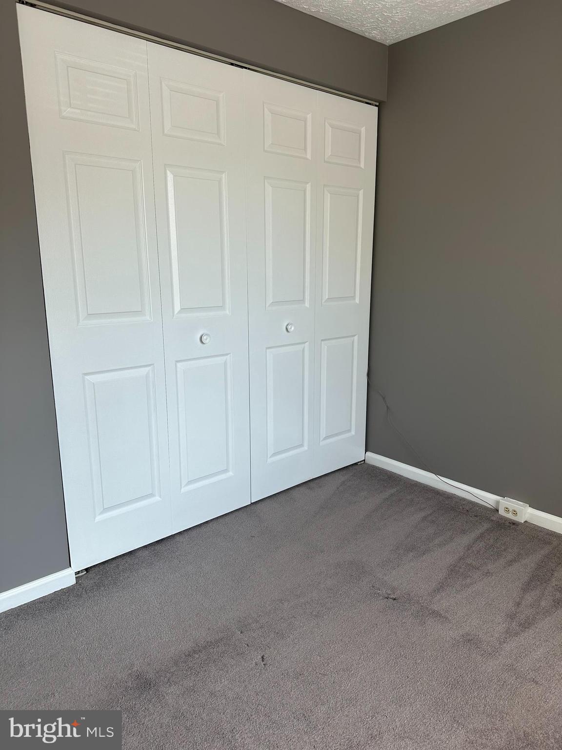 POHICK VILLAGE - Residential Lease