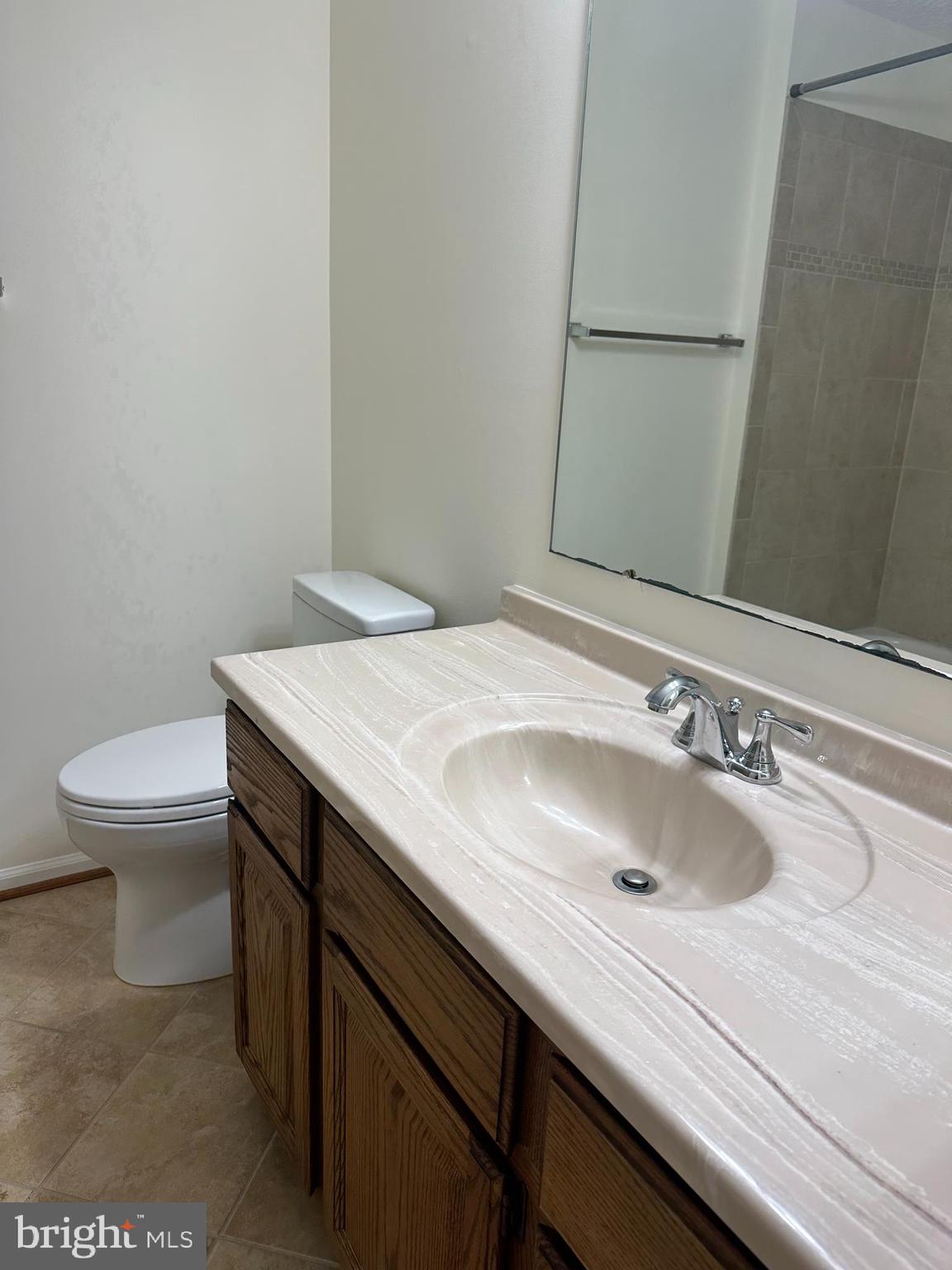 POHICK VILLAGE - Residential Lease