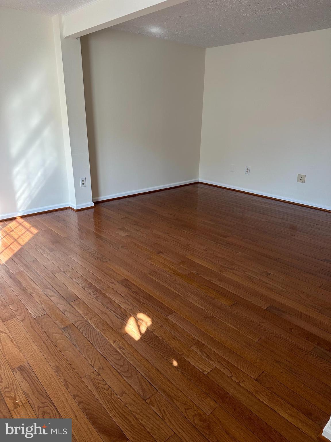 POHICK VILLAGE - Residential Lease