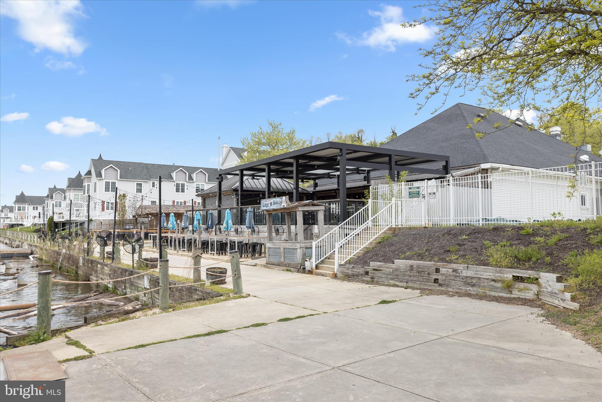 TOMES LANDING - Residential