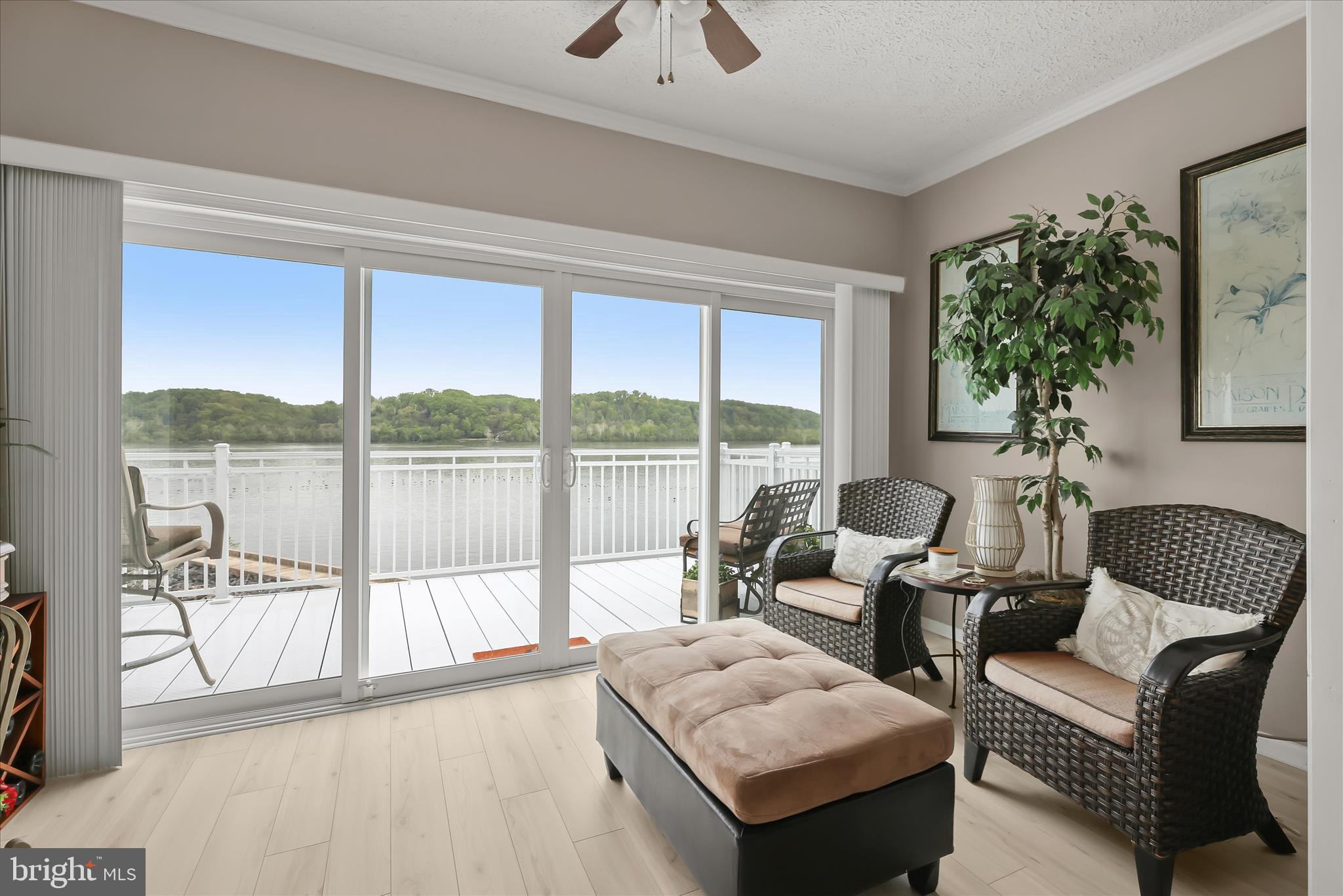 TOMES LANDING - Residential